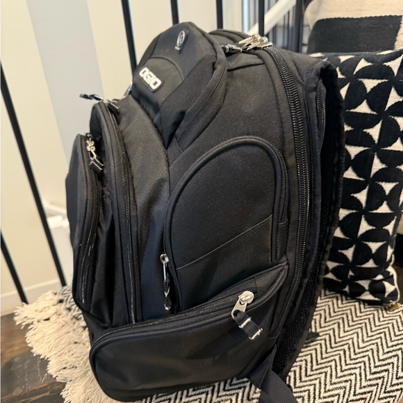 Ogio Backpack - Picture 6 of 6